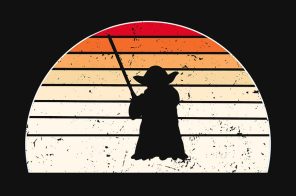 A sombra de um pequeno samurai brincando com a espada. Ao fundo, um degradê de cores que vai do vermelho ao bege.